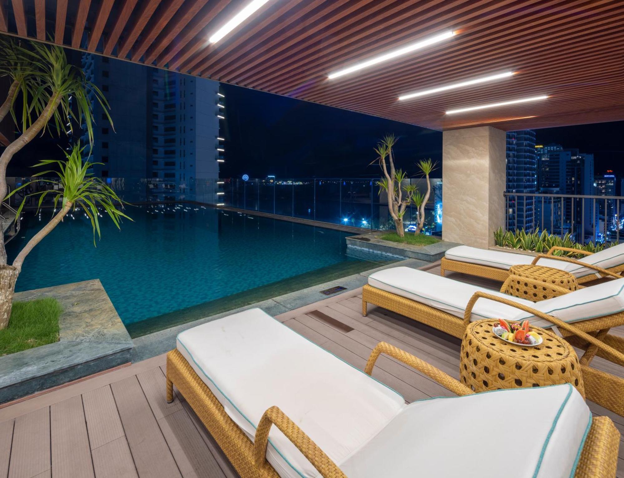 Gonsala Hotel Нячанг Екстер'єр фото